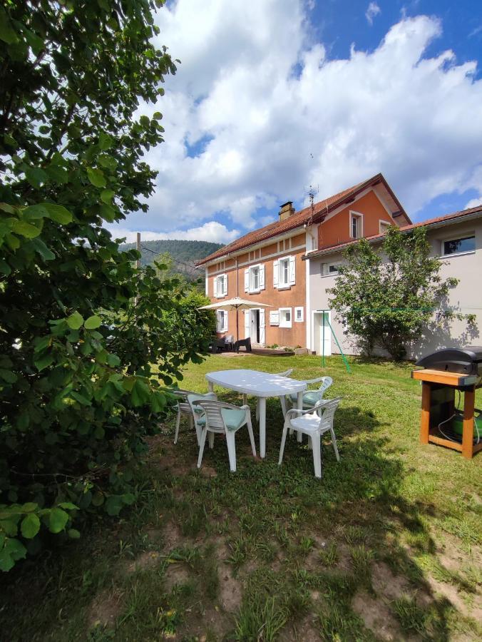 Gite Cosy Avec Avec Jardin Et Parking Privatifs - Hautes Vosges Saint-Ame Luaran gambar