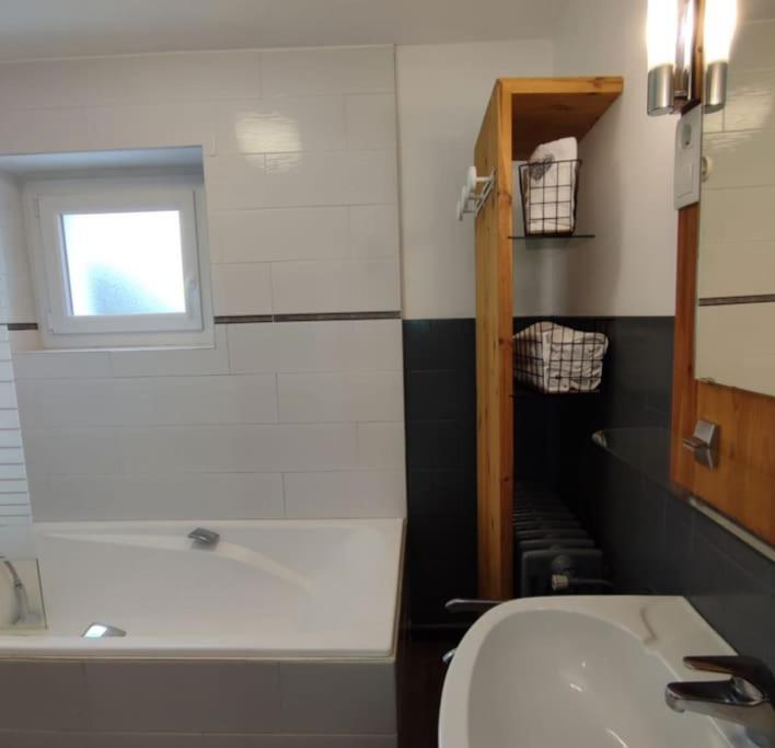 Gite Cosy Avec Avec Jardin Et Parking Privatifs - Hautes Vosges Saint-Ame Luaran gambar